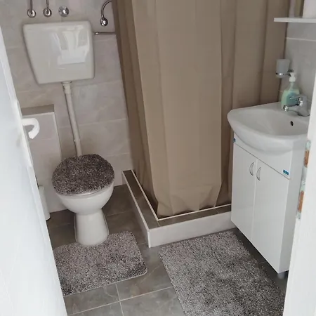 Stari Hrast 1 * Prolomska Banja