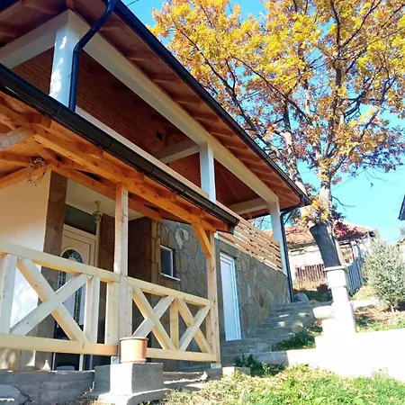 Apartment Stari Hrast 1 *