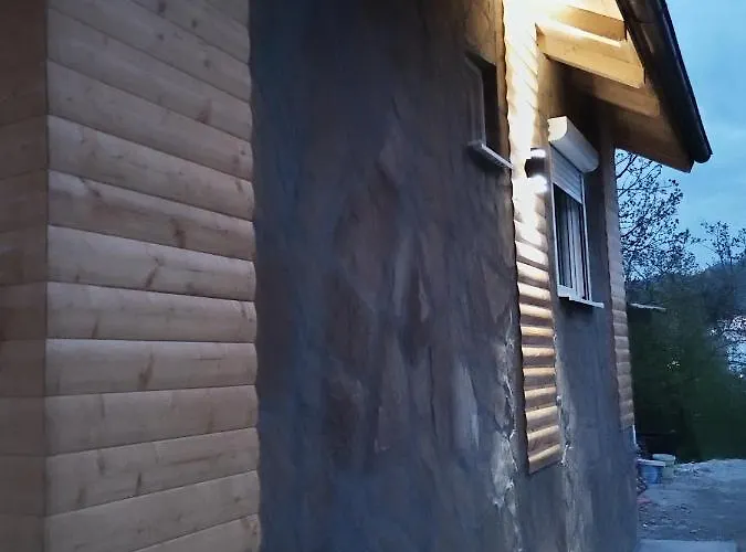 Stari Hrast 1 * Prolomska Banja