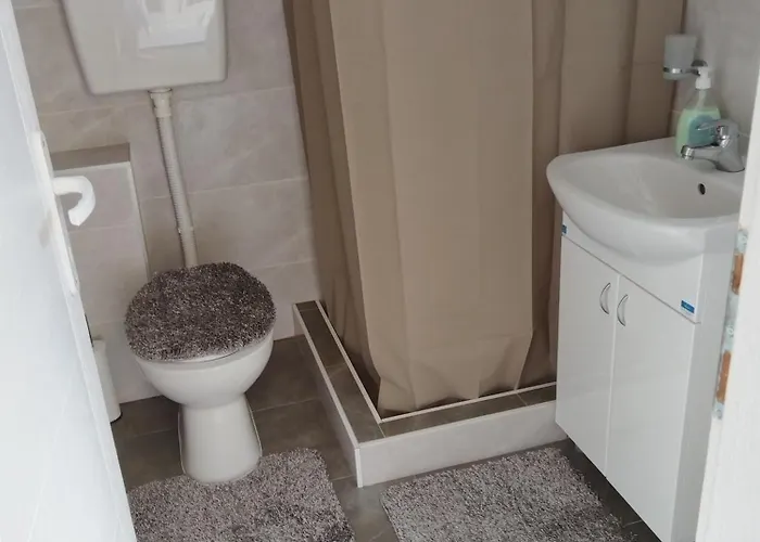 Stari Hrast 1 * Prolomska Banja